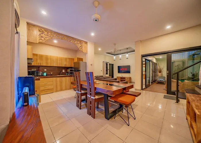 Holiday home Cahaya Berlian