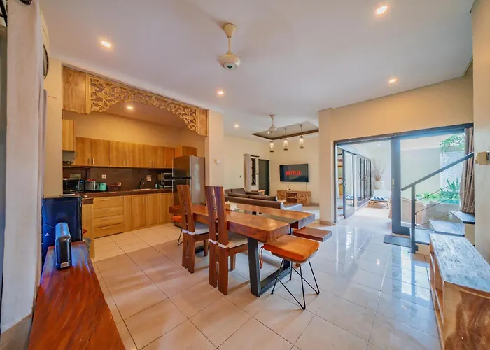 Holiday home Cahaya Berlian